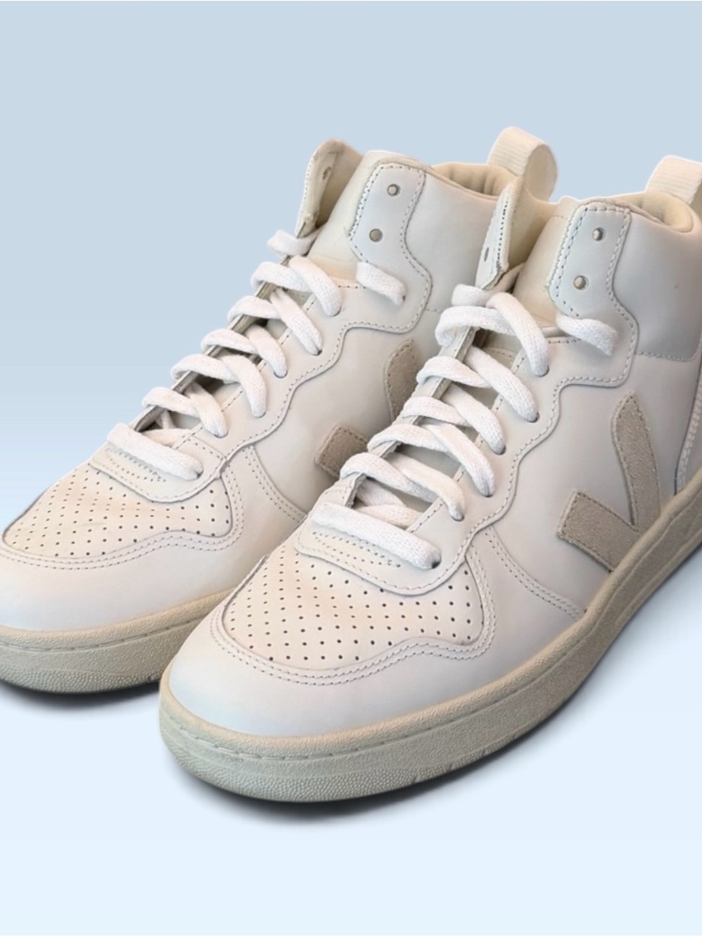 Veja V15 White Women’s High Top Sneakers! Size 8 / 39. Worn Once!
